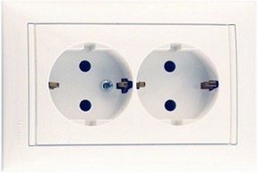 VALENA Розетка двойная с заземлением со шторками белая (774427)